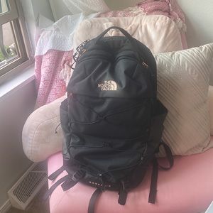 Women’s North Face borealis, backpack